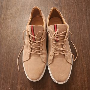 Mens fashion tan Suede shoes, size 13